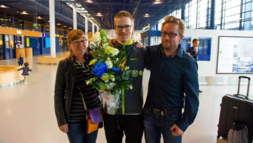 中国战队AG.AL勇夺电子竞技世界杯英雄联盟亚军